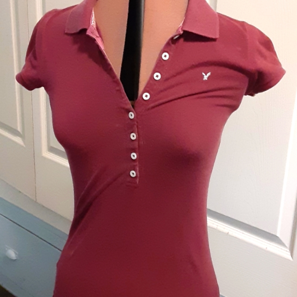 American Eagle Outfitters polo tshirt. Size XS. EUC.